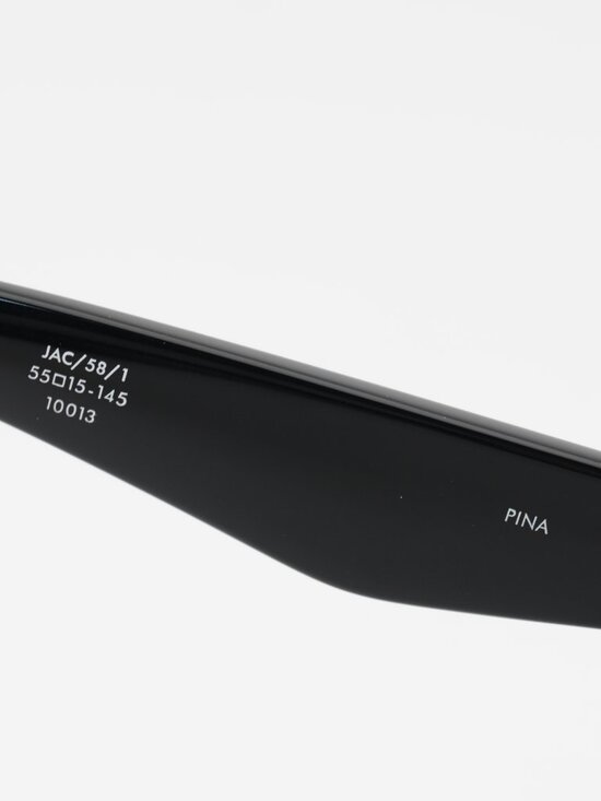 Jacquemus PINA JAC/58 C1 Sunglasses Black Cat Eye Frame, Grey Lenses